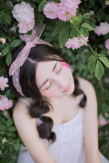 与君初相识恰似故人归
